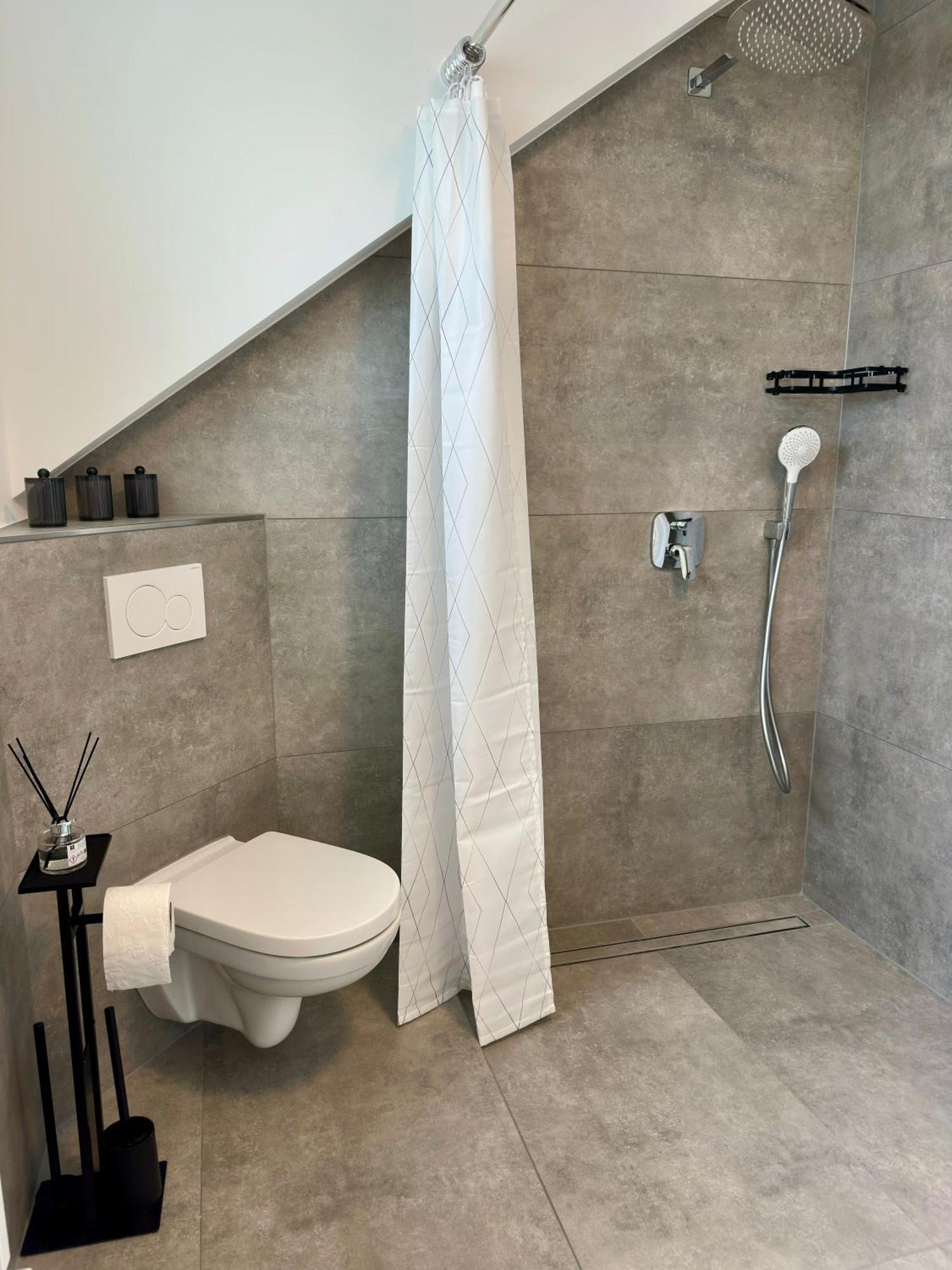 Zentrale Wohnung 5 - Kostenloser Parkplatz - Hdz - Bali Therme - Gop باد اوينهاوسن المظهر الخارجي الصورة